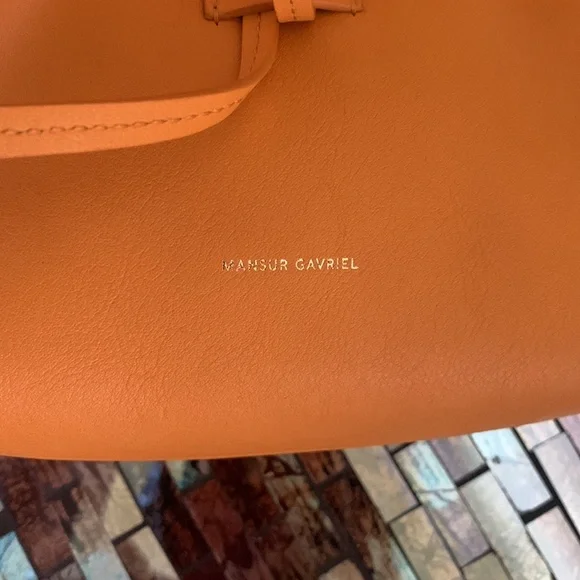 ❤️🍇🍇Host Pick.ManSur Gavriel  Mini Soft Lady Leather Bag❤️🍇🍇
MANSUR GAVRIEL - Picture 14 of 16